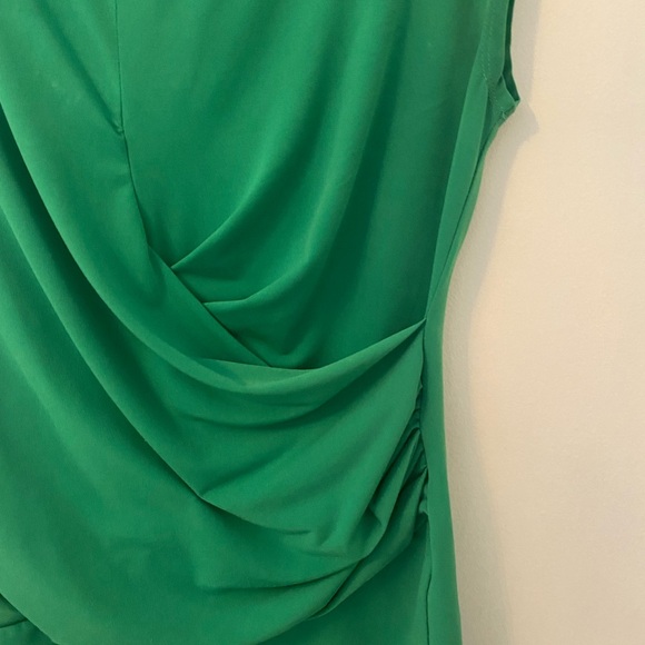 7th Ave NY&Co Women’s Beautiful Green Sleeveless Blouse -Sz Med - Picture 3 of 8